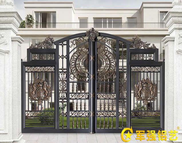 別墅鋁藝庭院大門廠家怎么選?鋁藝大門產品優勢 別墅鋁藝庭院大門廠家怎么選?鋁藝大門產品優勢